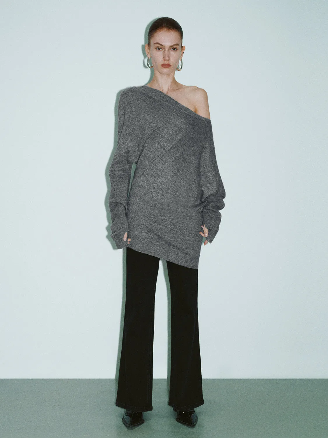 One Shoulder Loose Knitted T-Shirt sold by Urban Revivo product image thumbnail 5