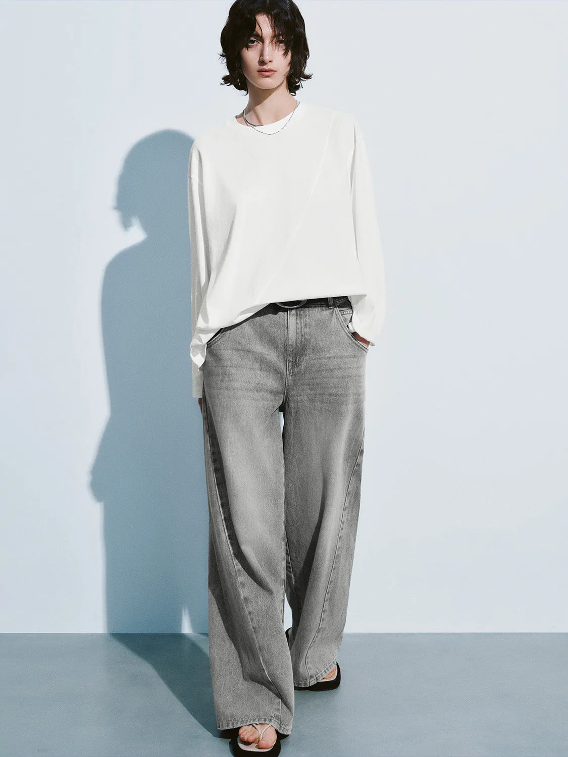 Crew Neck Loose T-Shirt sold by Urban Revivo product image thumbnail 5