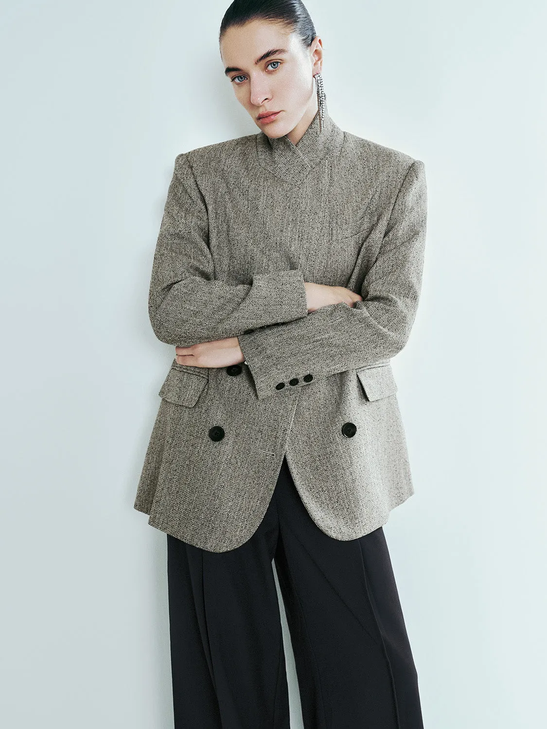 Peak Lapel Double Breasted Loose Blazer sold by Urban Revivo product image thumbnail 3