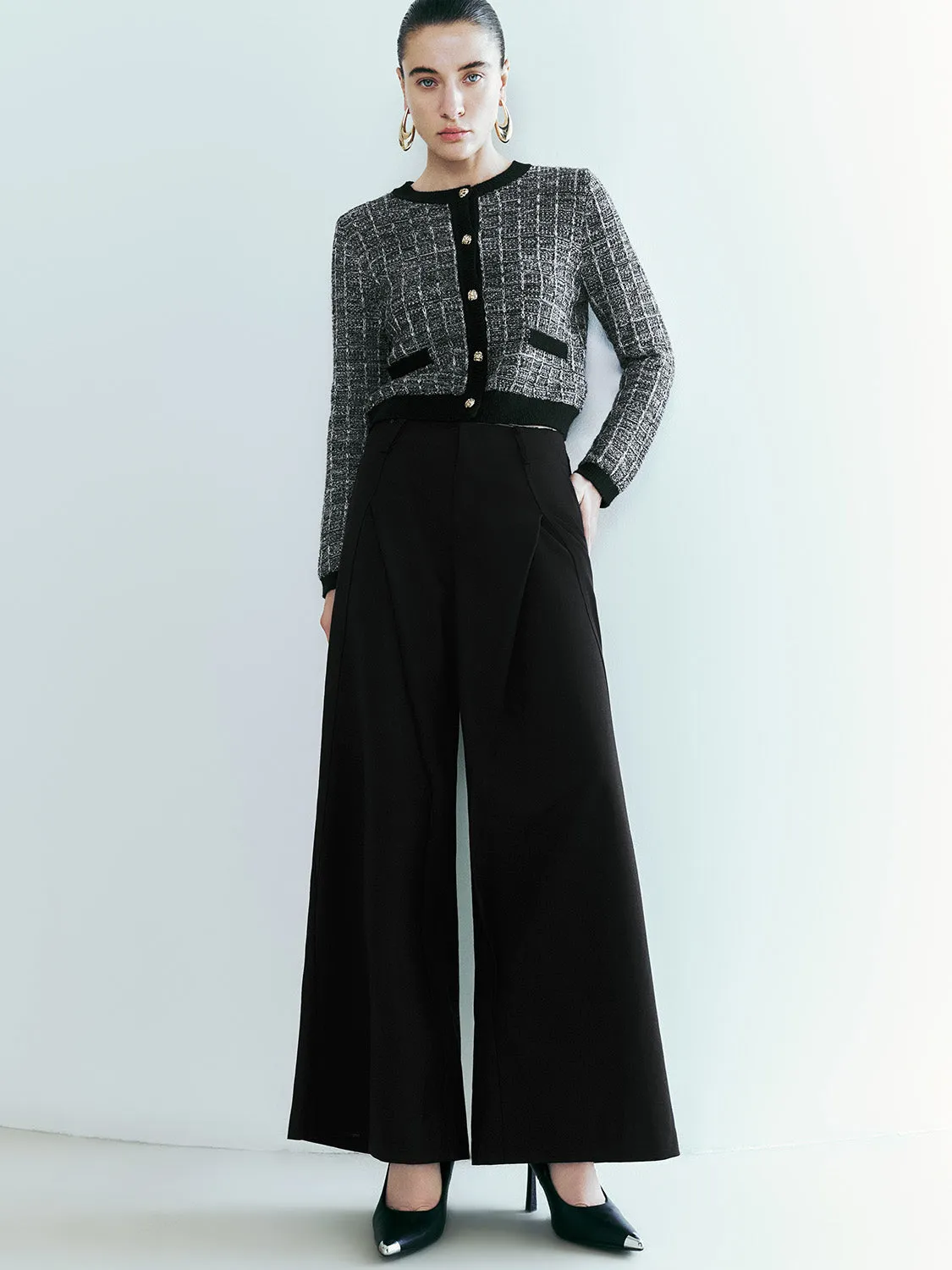 Contrast Trim Crew Neck Knitted Cardigan sold by Urban Revivo product image thumbnail 5