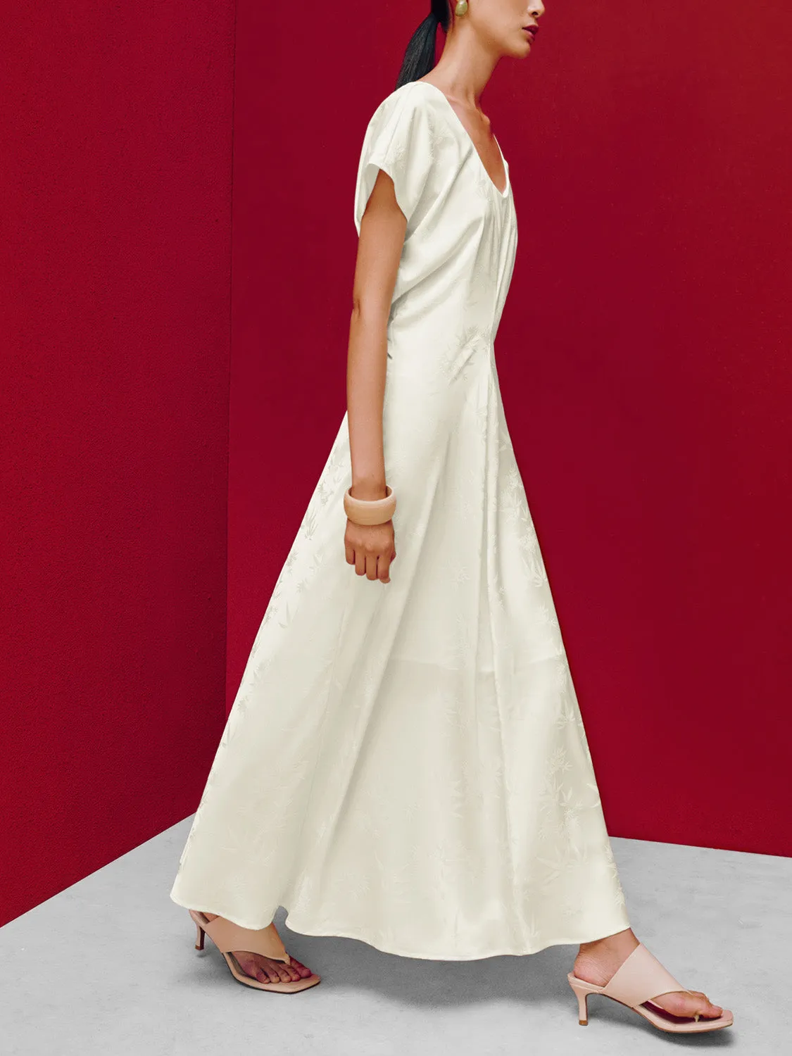 Crew Neck Loose Skater Dress sold by Urban Revivo product image thumbnail 5