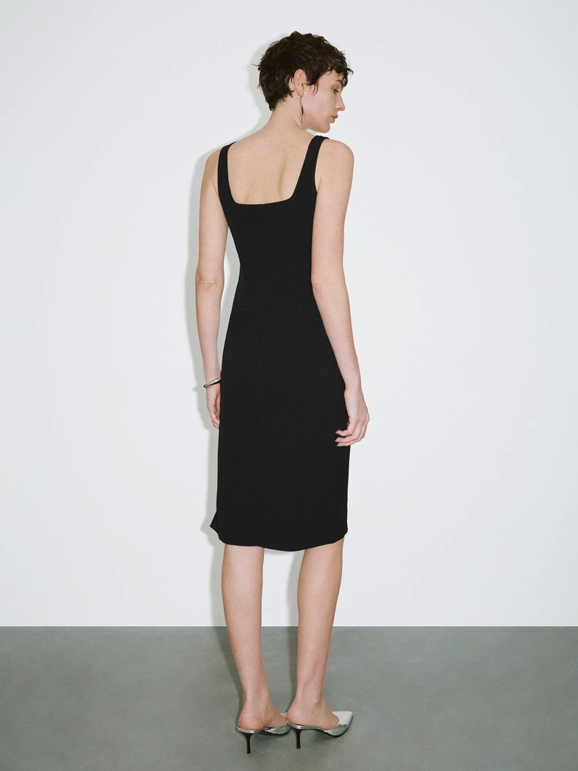Sleeveless Square-cut Collar Skinny Dress sold by Urban Revivo product image thumbnail 4