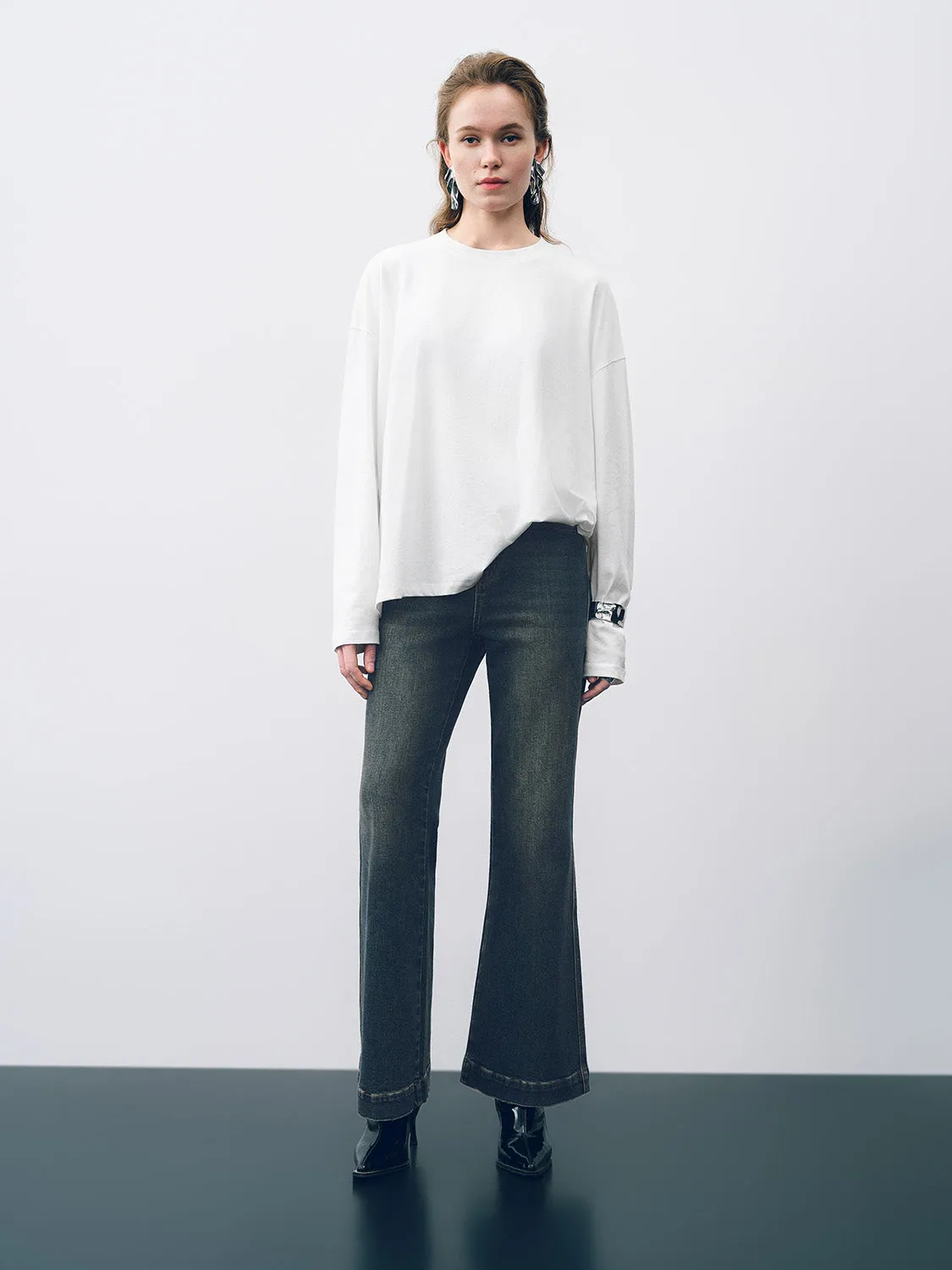 Crew Neck Oversized T-Shirt sold by Urban Revivo product image thumbnail 5