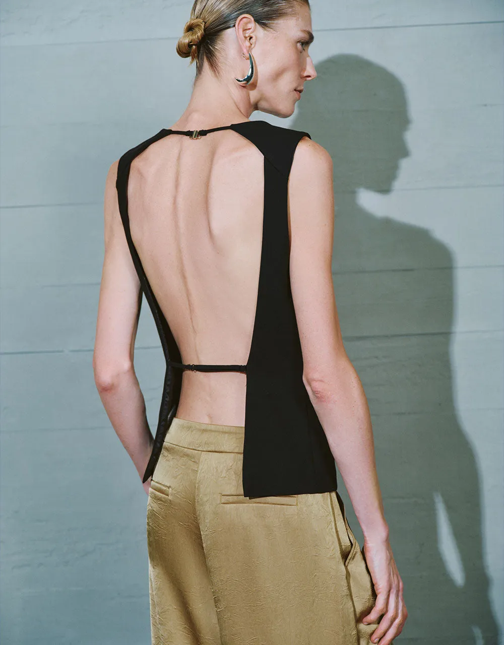 V-Neck Waistcoat sold by Urban Revivo product image thumbnail 3