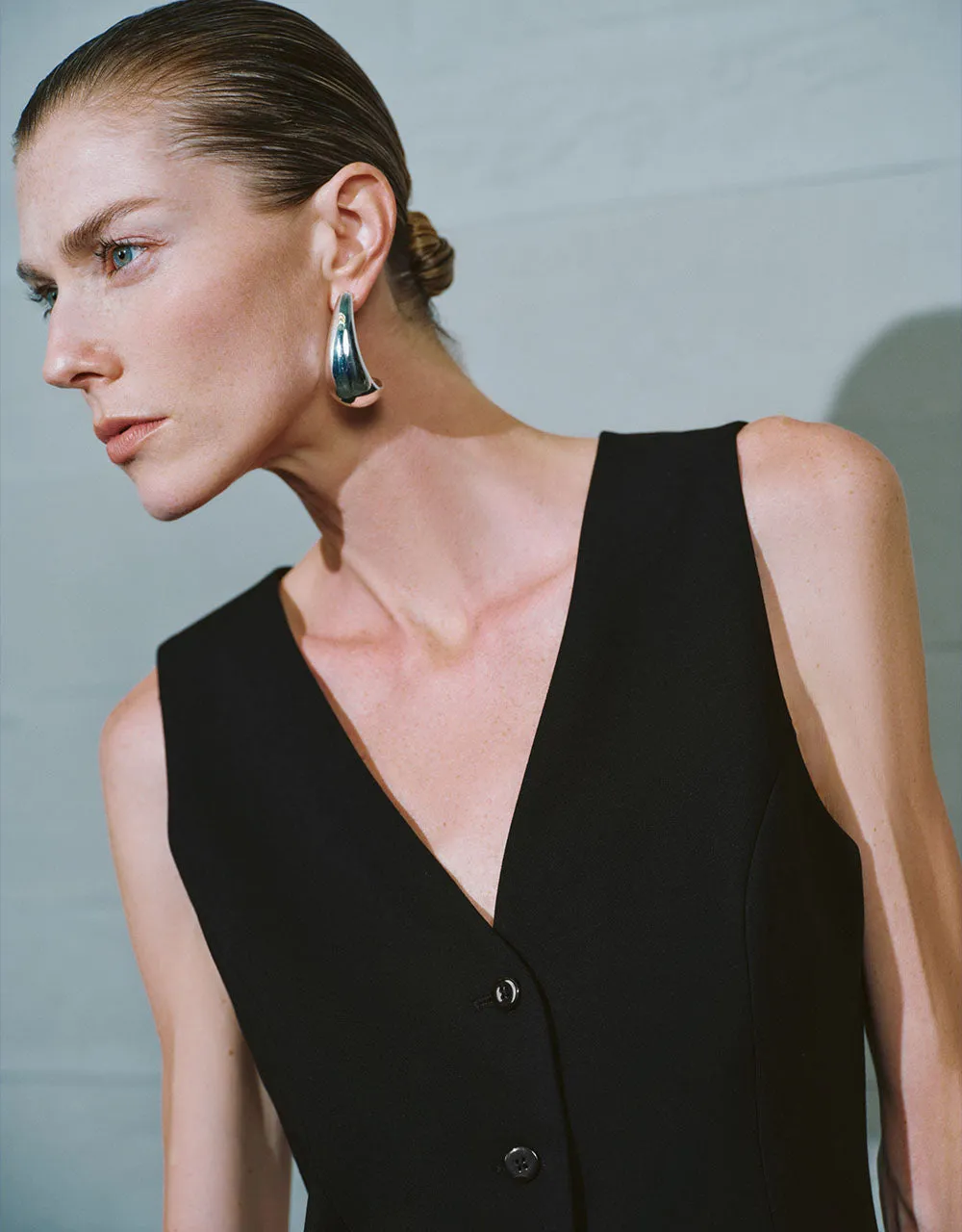 V-Neck Waistcoat sold by Urban Revivo product image thumbnail 4