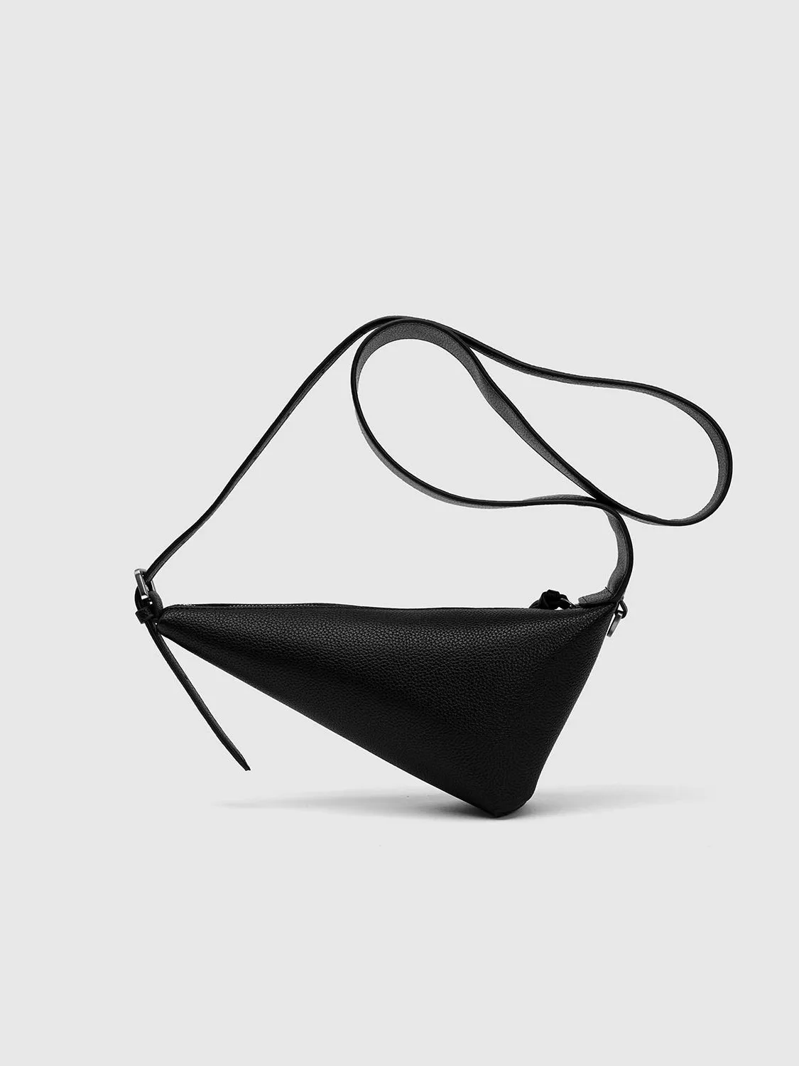 Triangle Vegan Leather Crossbody Bag sold by Urban Revivo product image thumbnail 4