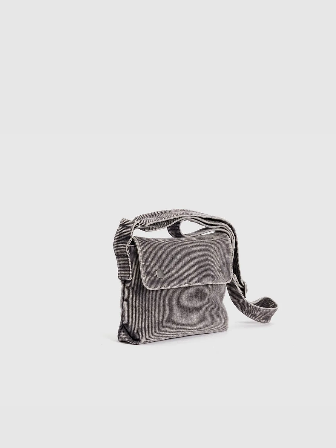 Textured Crossbody Bag sold by Urban Revivo product image thumbnail 3