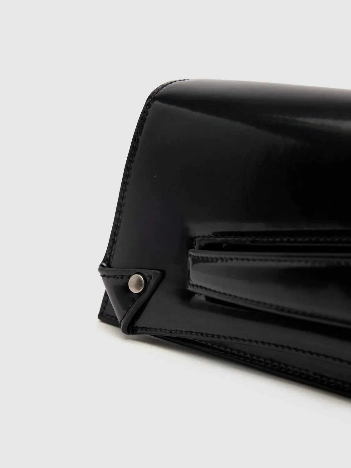 Flip Front Vegan Leather Shoulder Bag sold by Urban Revivo product image thumbnail 5