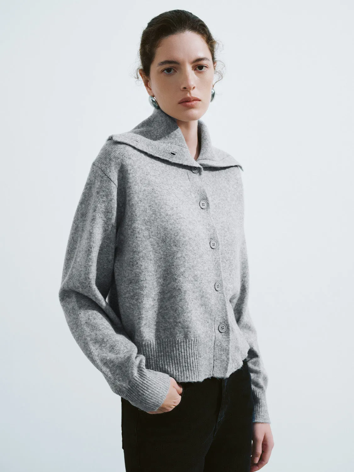 Collared Neck Loose Knitted Cardigan sold by Urban Revivo product image thumbnail 3