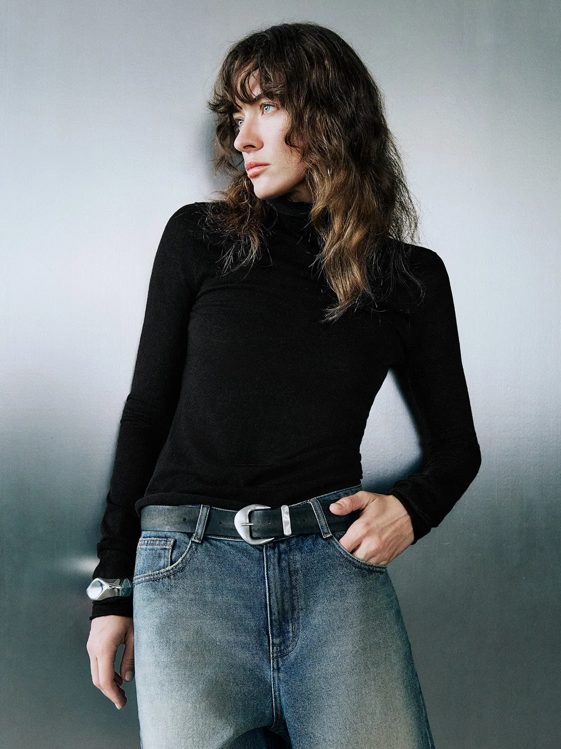 Turtle Neck Skinny Knitted T-Shirt sold by Urban Revivo product image thumbnail 3