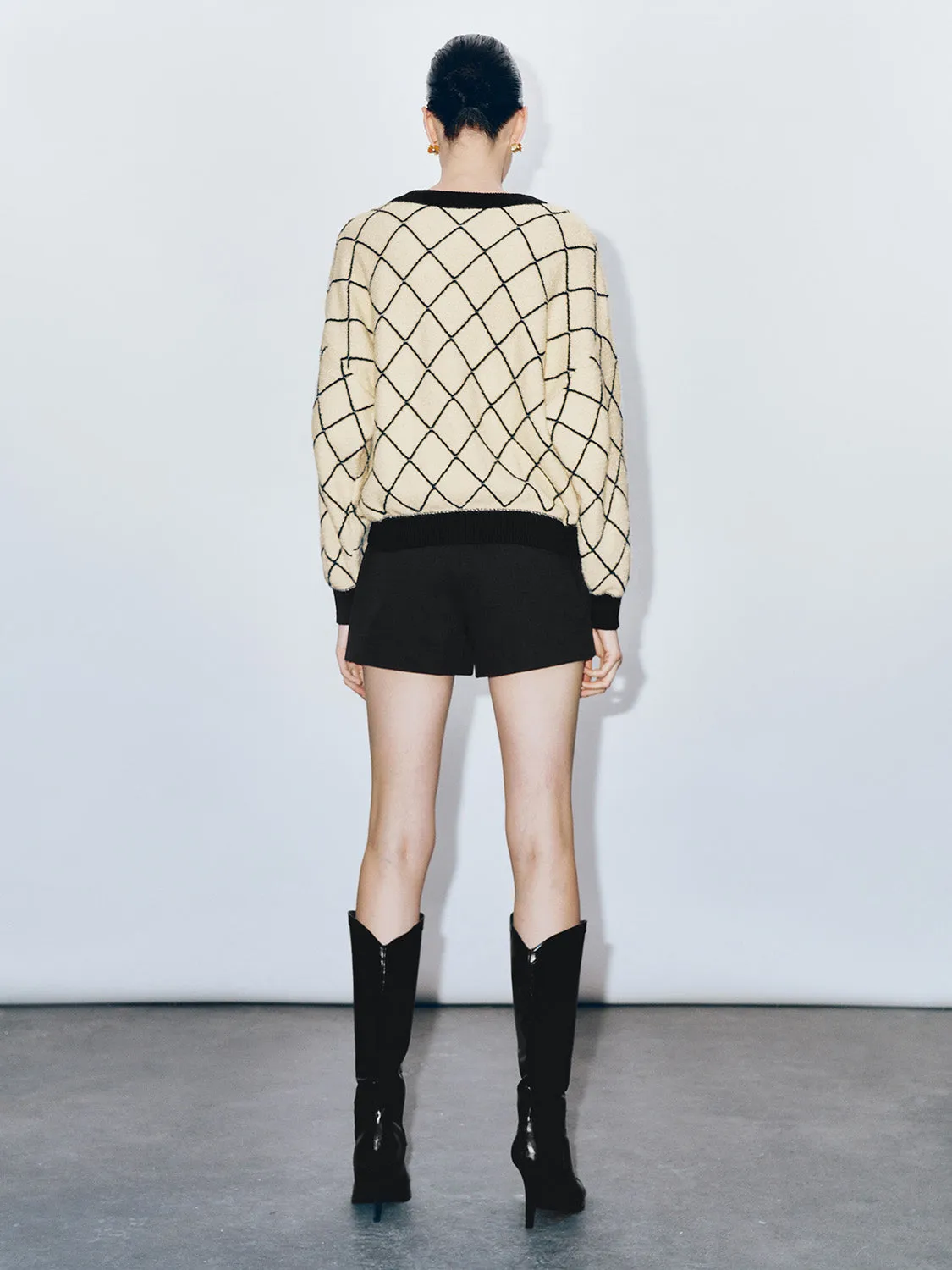 Tailored Glamor Shorts sold by Urban Revivo product image thumbnail 4