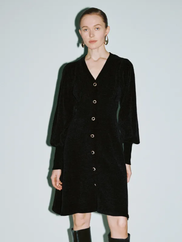 V-Neck Skinny Knitted Dress sold by Urban Revivo