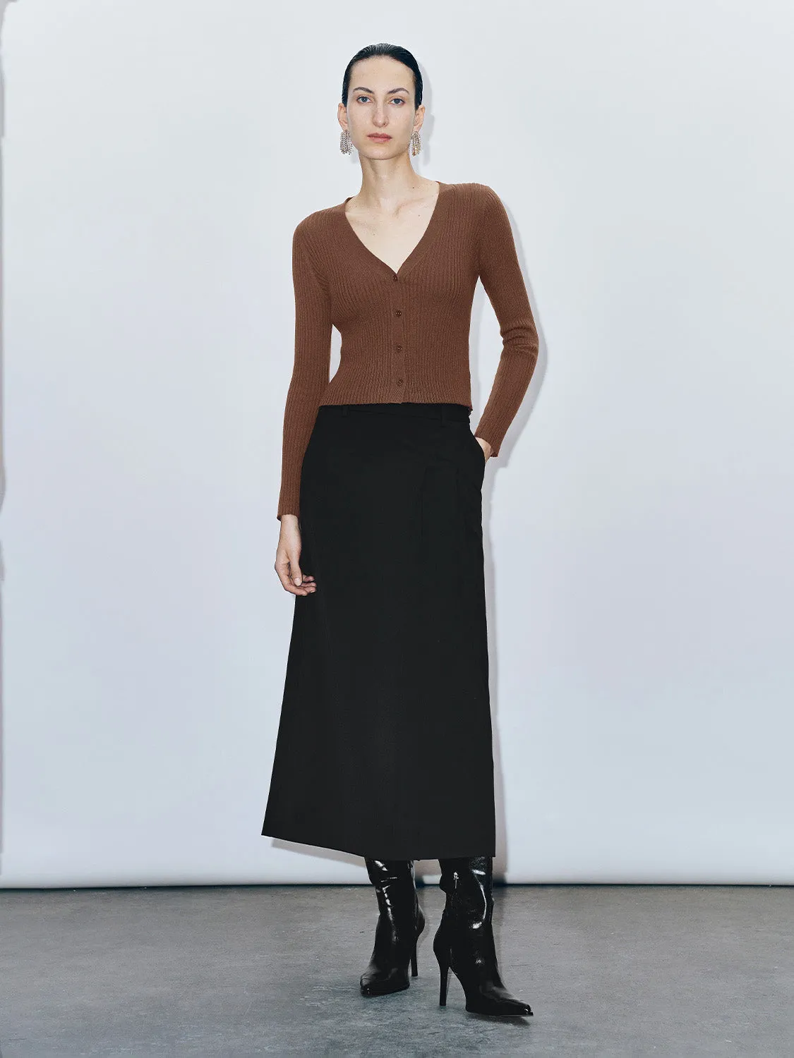 Tailored Midi A-Line Skirt sold by Urban Revivo product image thumbnail 5