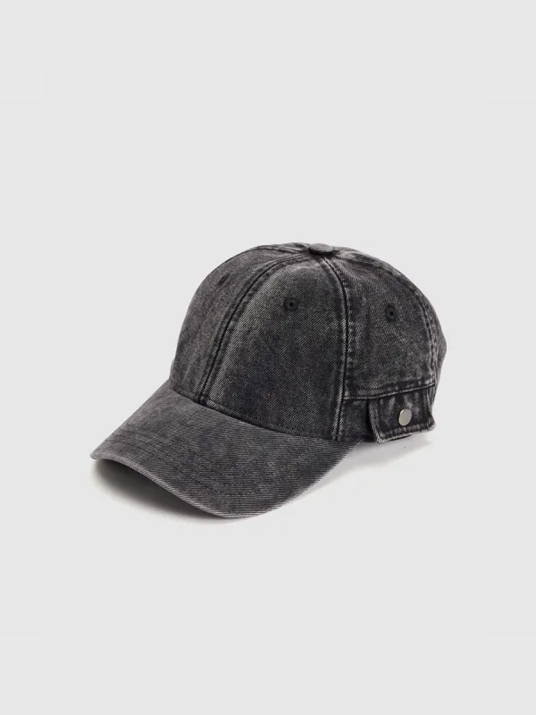 Denim Baseball Cap sold by Urban Revivo