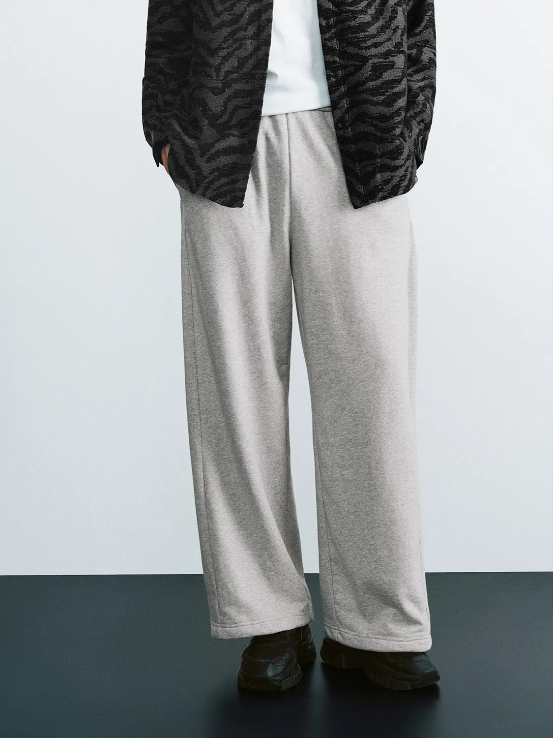 Drawstring Waist Oversized Wide-Leg Pants sold by Urban Revivo product image thumbnail 2