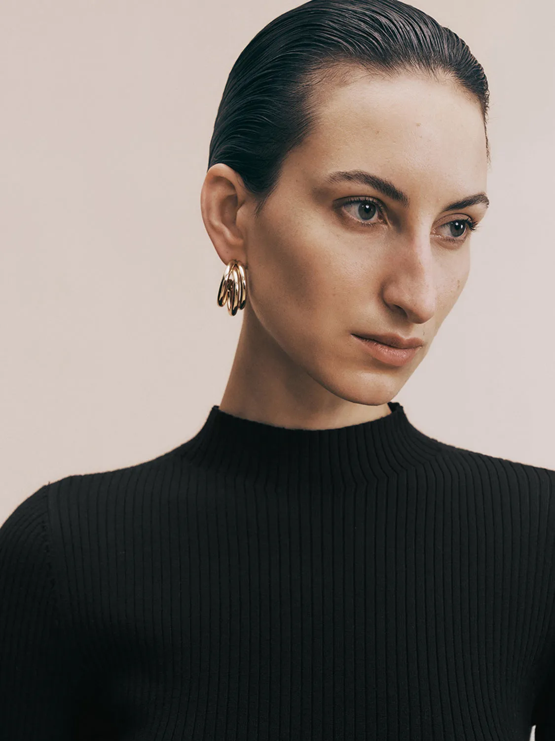 Mock Neck Skinny Knitted T-Shirt sold by Urban Revivo product image thumbnail 4