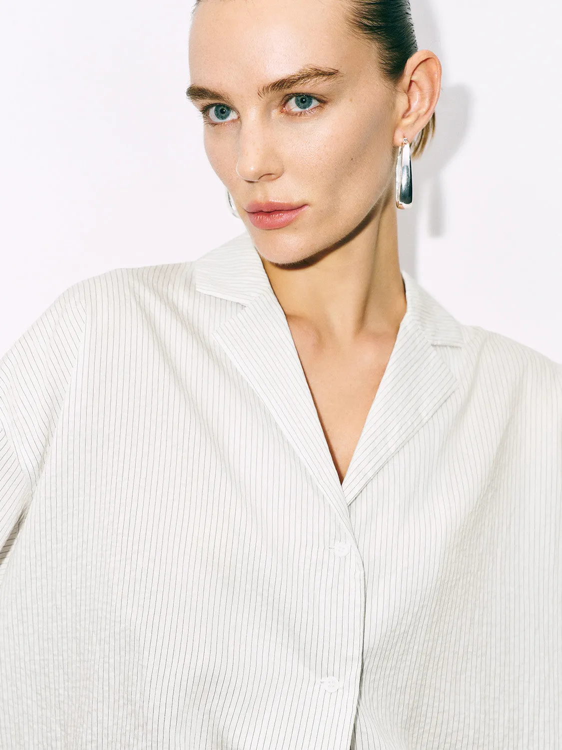 Button Up Loose Shirt sold by Urban Revivo product image thumbnail 5