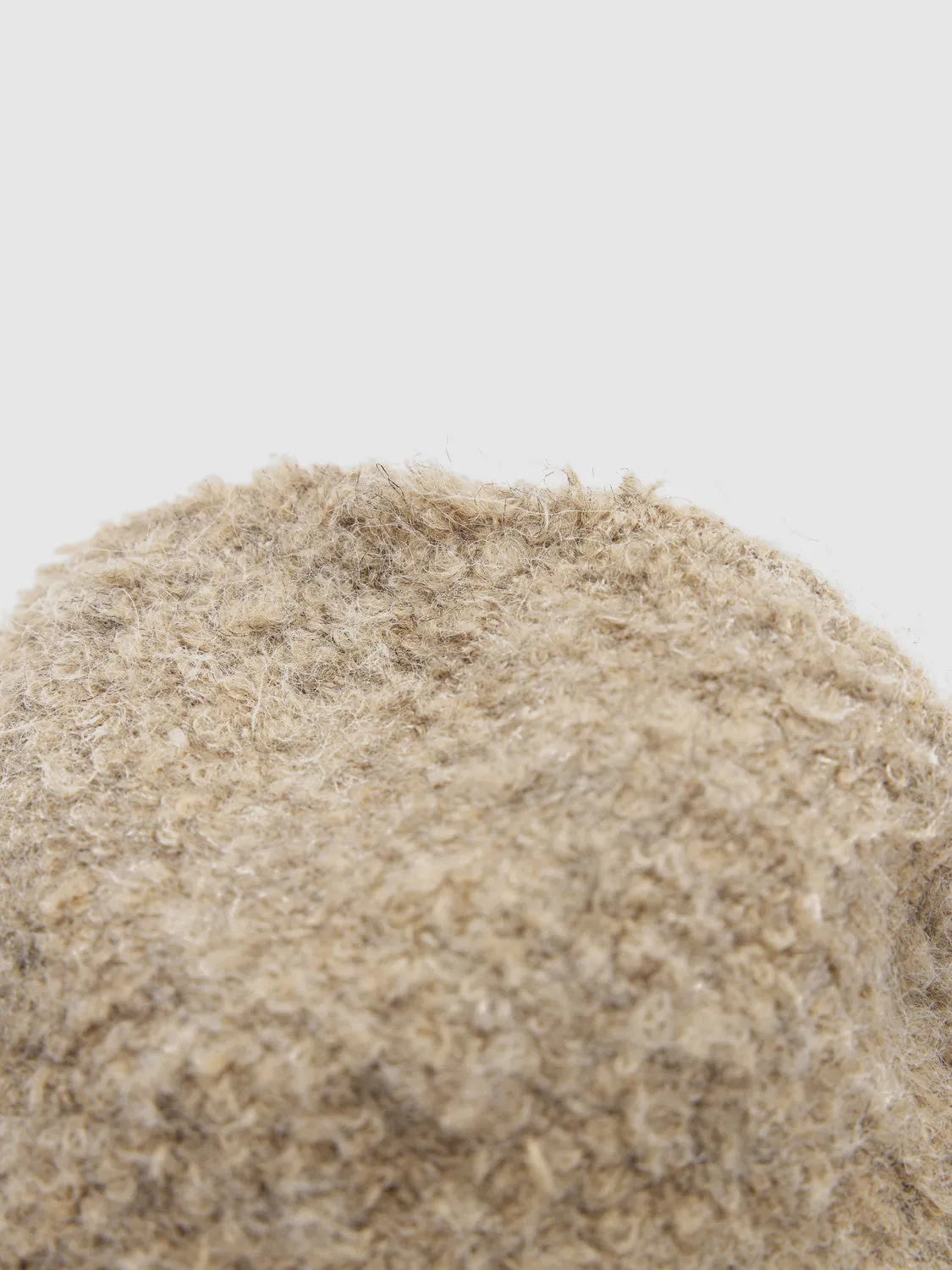 Beanie sold by Urban Revivo product image thumbnail 5