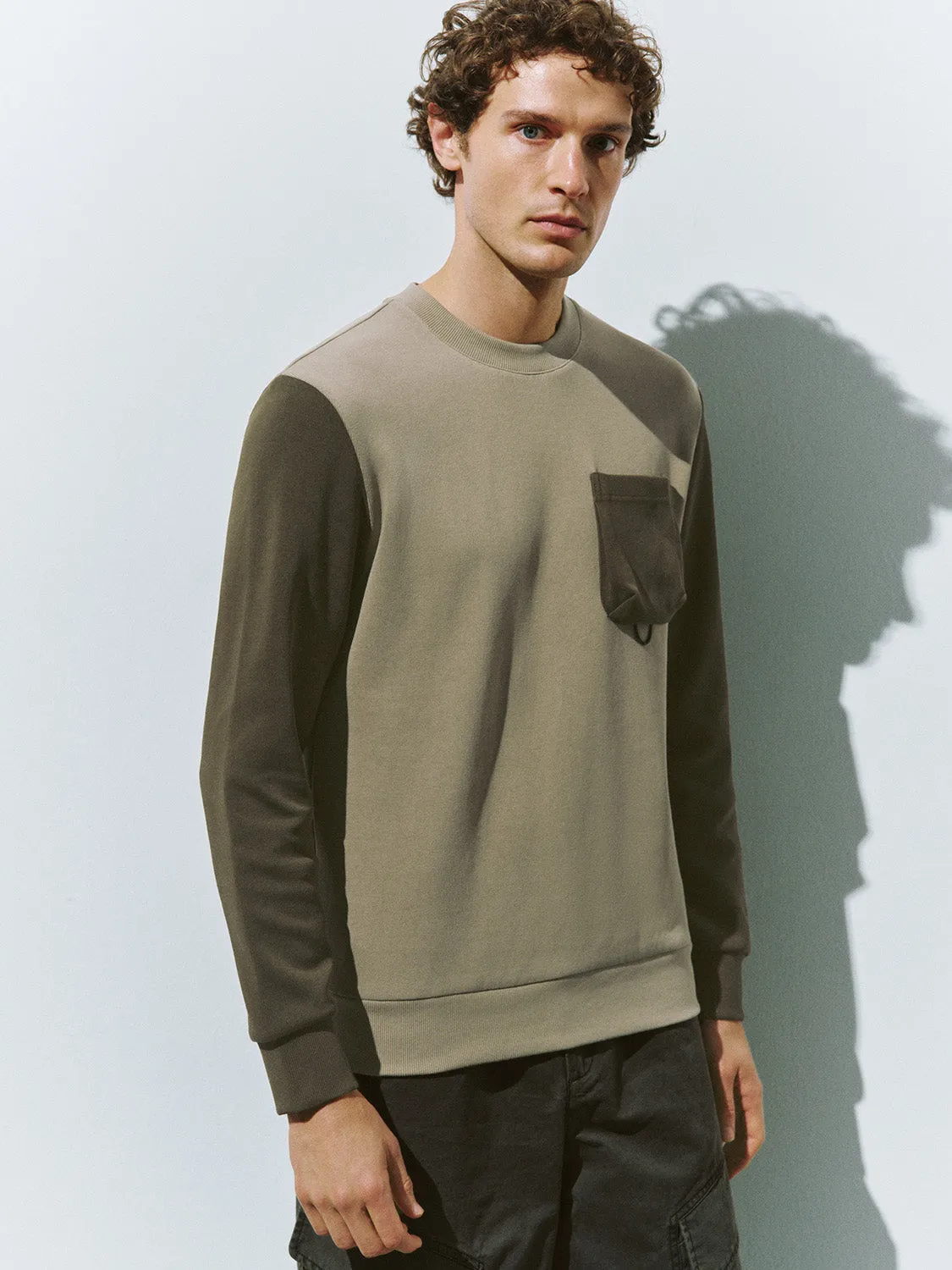 Crew Neck Straight Sweatshirt sold by Urban Revivo product image thumbnail 2