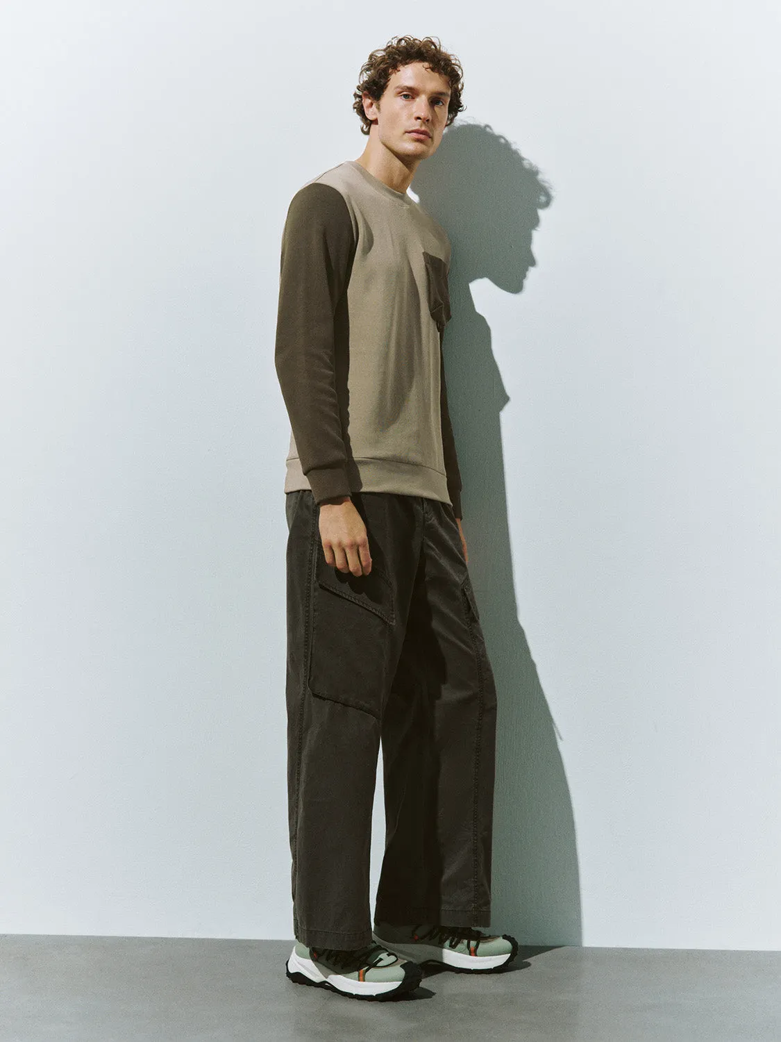 Crew Neck Straight Sweatshirt sold by Urban Revivo product image thumbnail 4