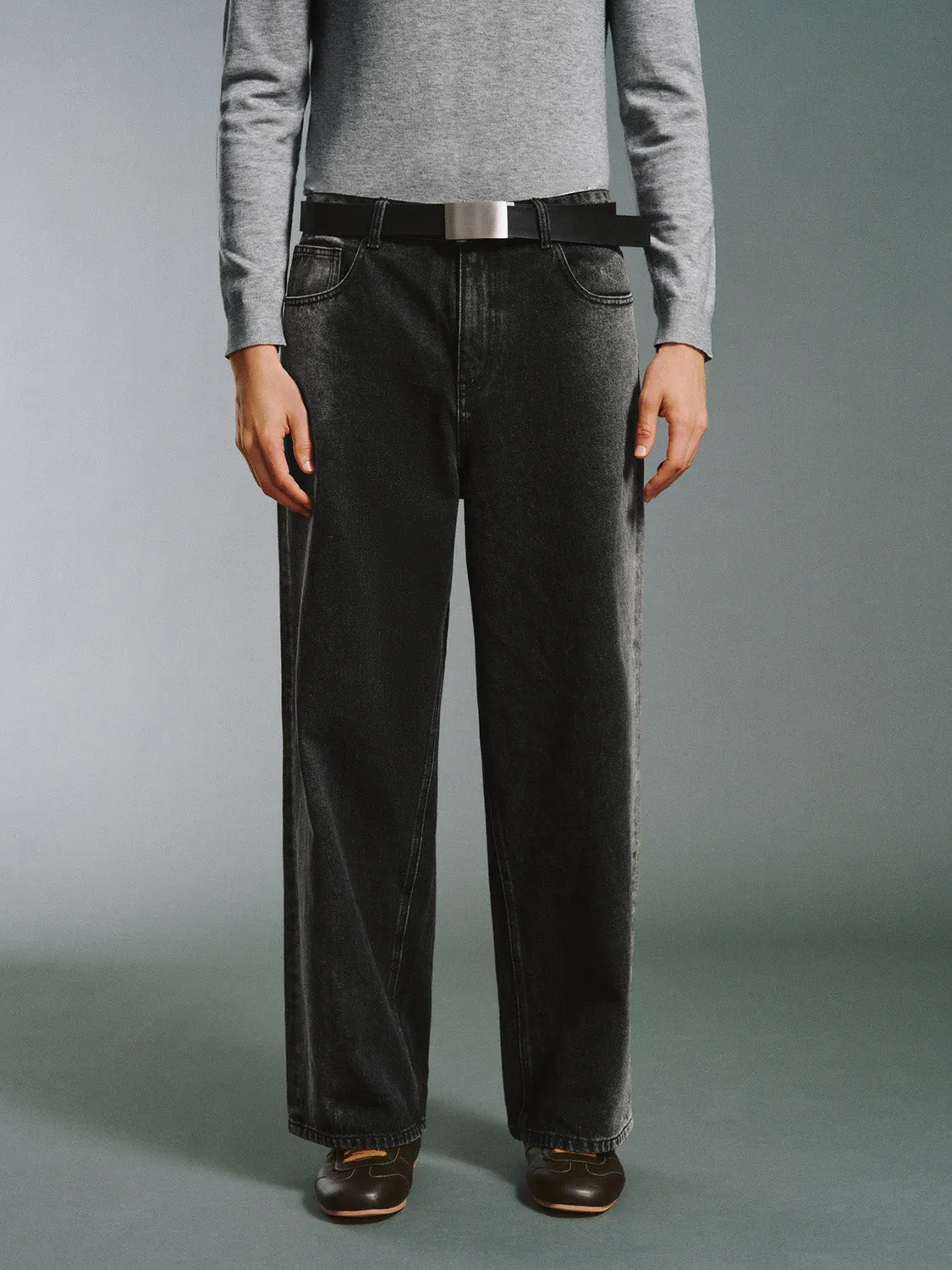 Straight Jeans sold by Urban Revivo product image thumbnail 2