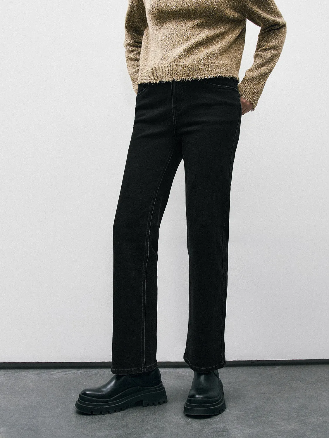 Straight Jeans sold by Urban Revivo product image thumbnail 2