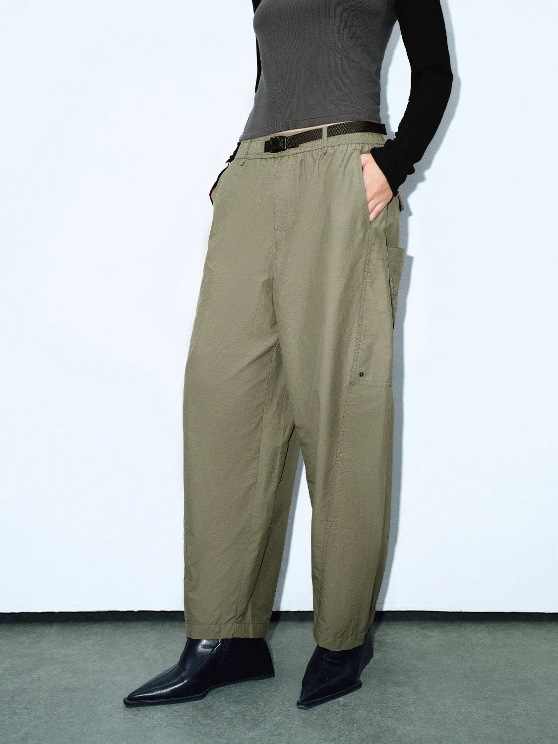 Loose Barrel Pants sold by Urban Revivo product image thumbnail 3