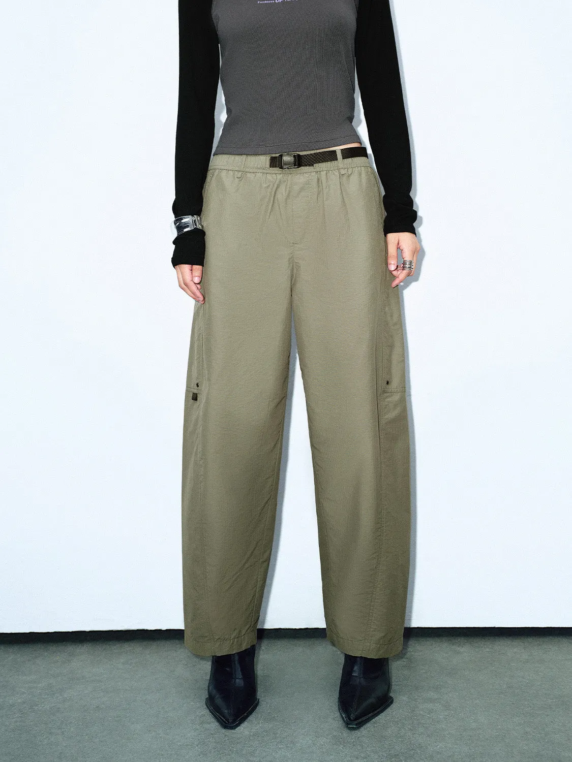Loose Barrel Pants sold by Urban Revivo product image thumbnail 2
