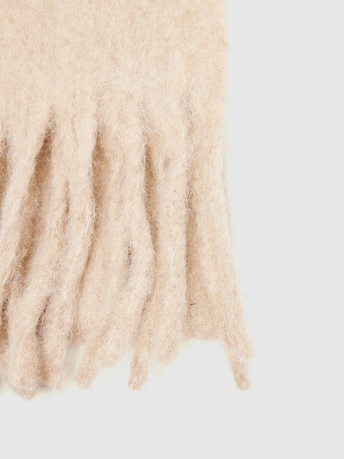 Long Scarf sold by Urban Revivo product image thumbnail 4