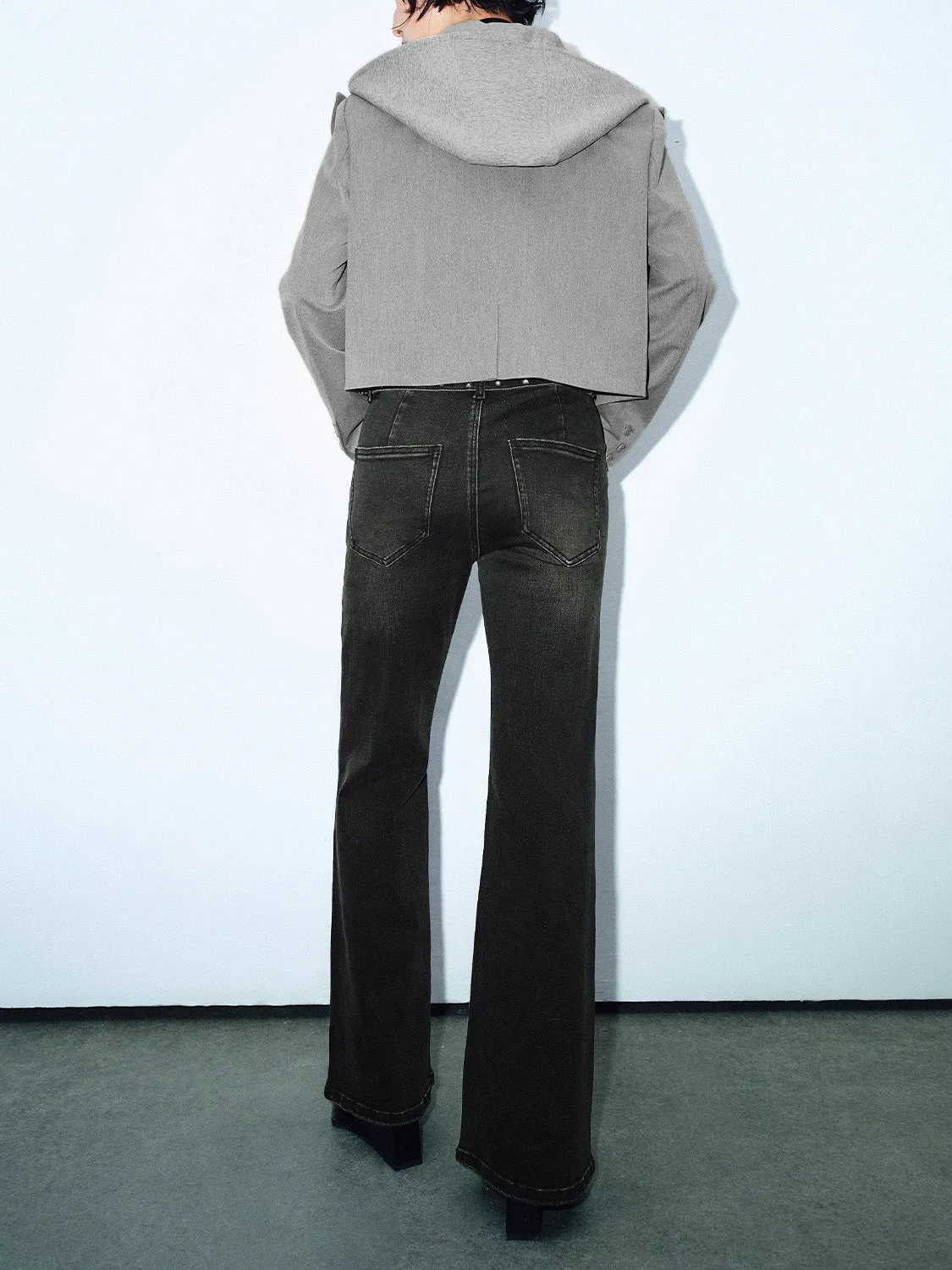 Zip Up Loose Blazers sold by Urban Revivo product image thumbnail 3