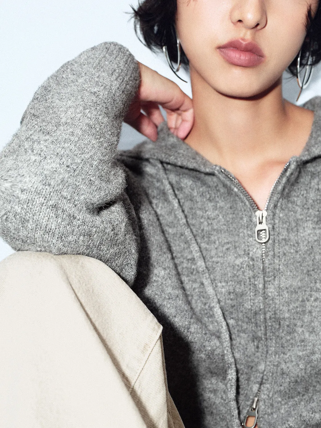 Crew Neck Loose Knitted Cardigans sold by Urban Revivo product image thumbnail 5