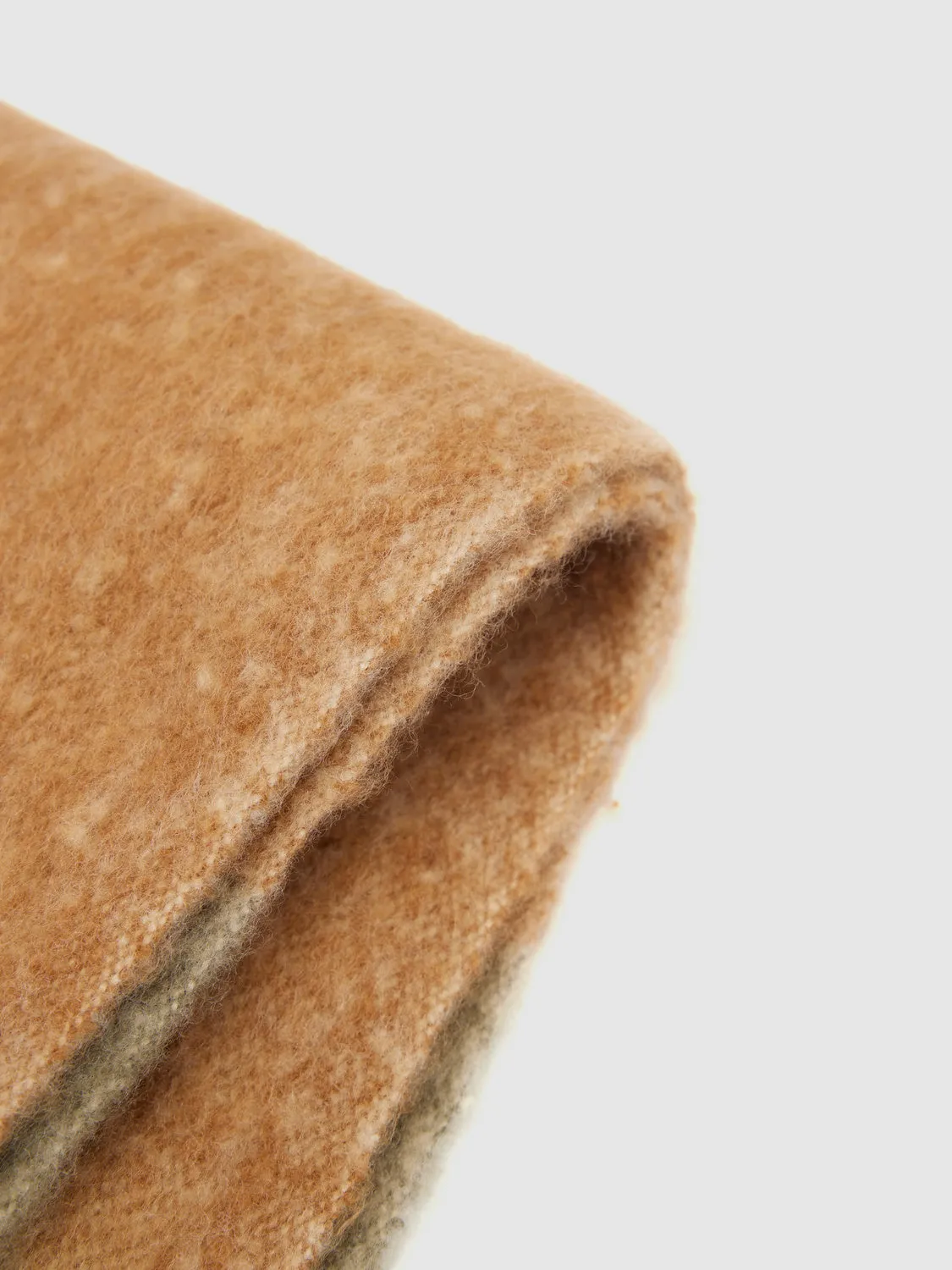 Long Scarf sold by Urban Revivo product image thumbnail 5