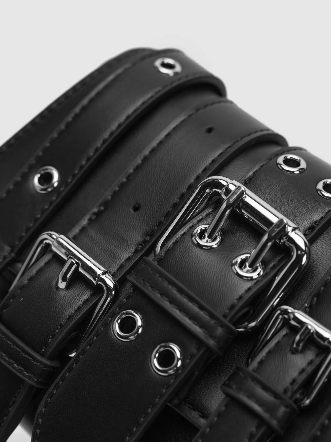 Crossbody Bags sold by Urban Revivo product image thumbnail 4