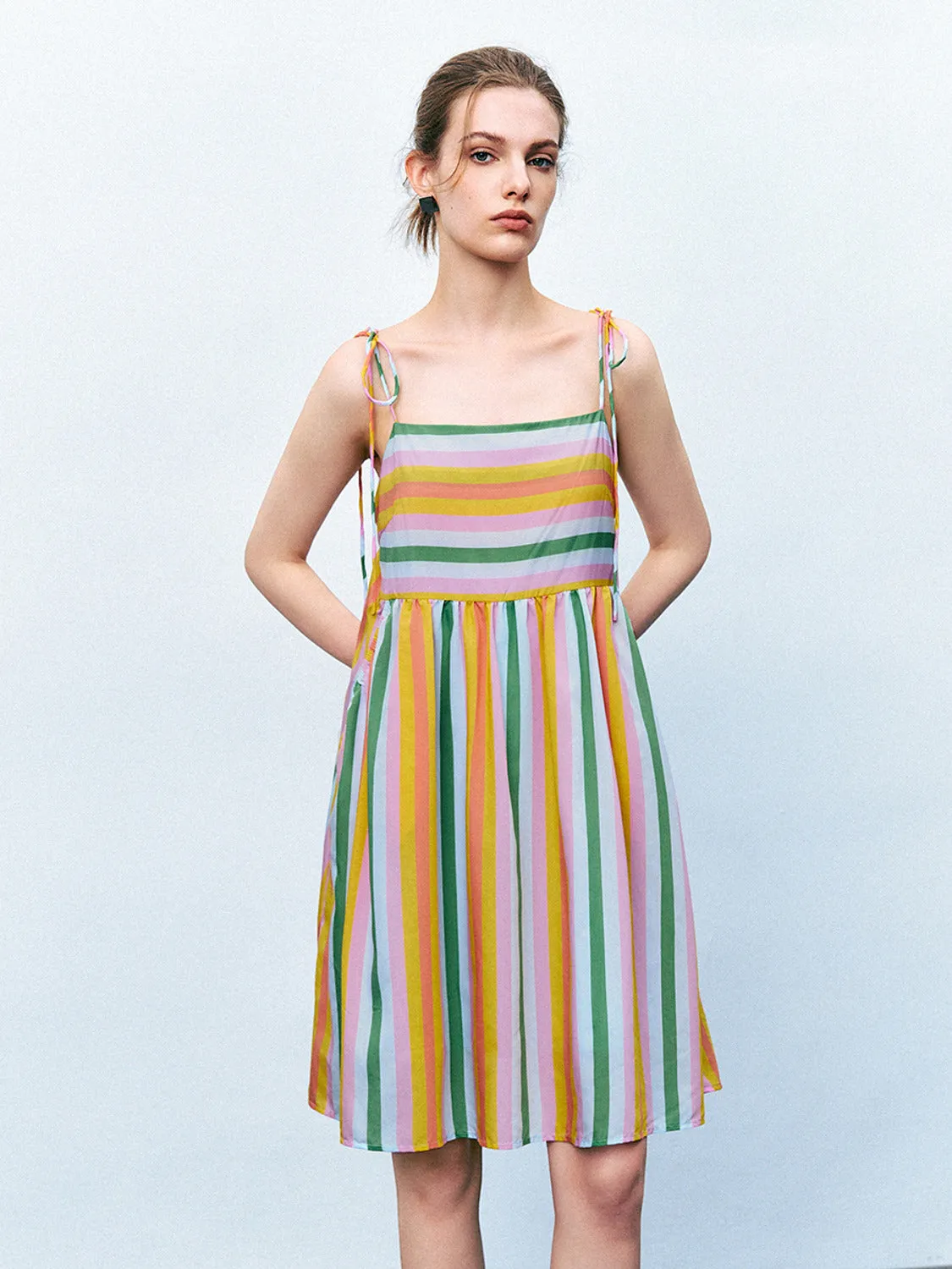 Sleeveless Square-cut Collar Straight Dresses sold by Urban Revivo product image thumbnail 3