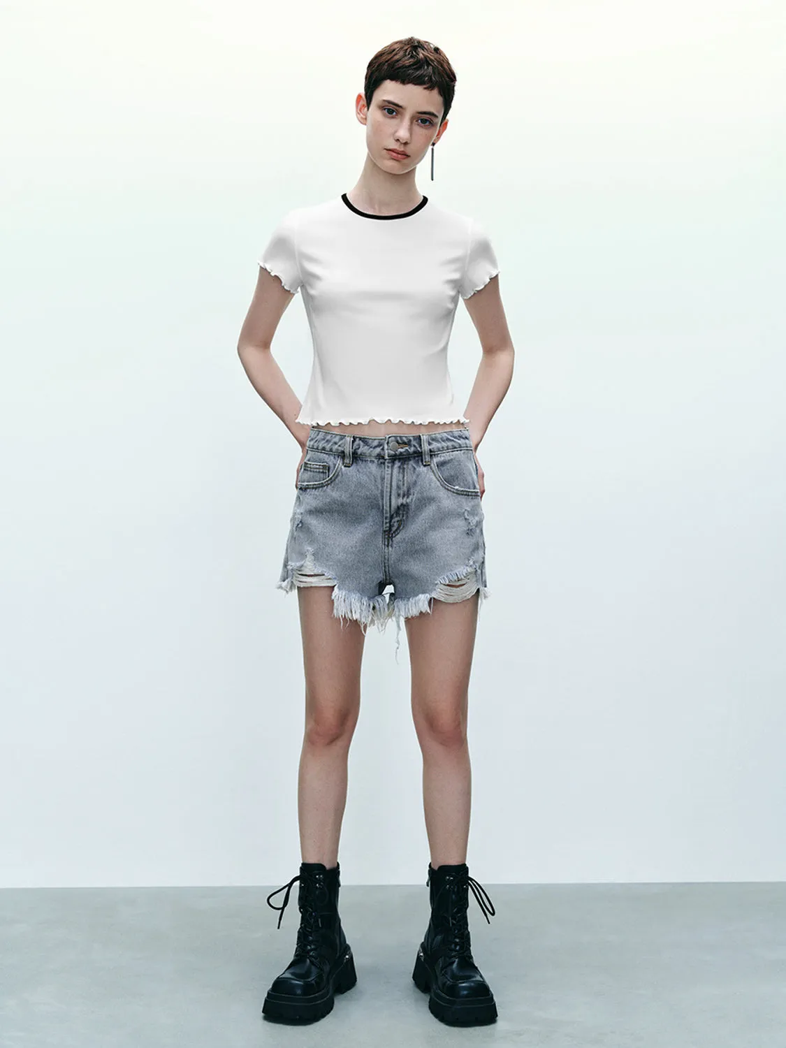 Standard Sleeve Crew Neck Skinny Sweatshirts sold by Urban Revivo