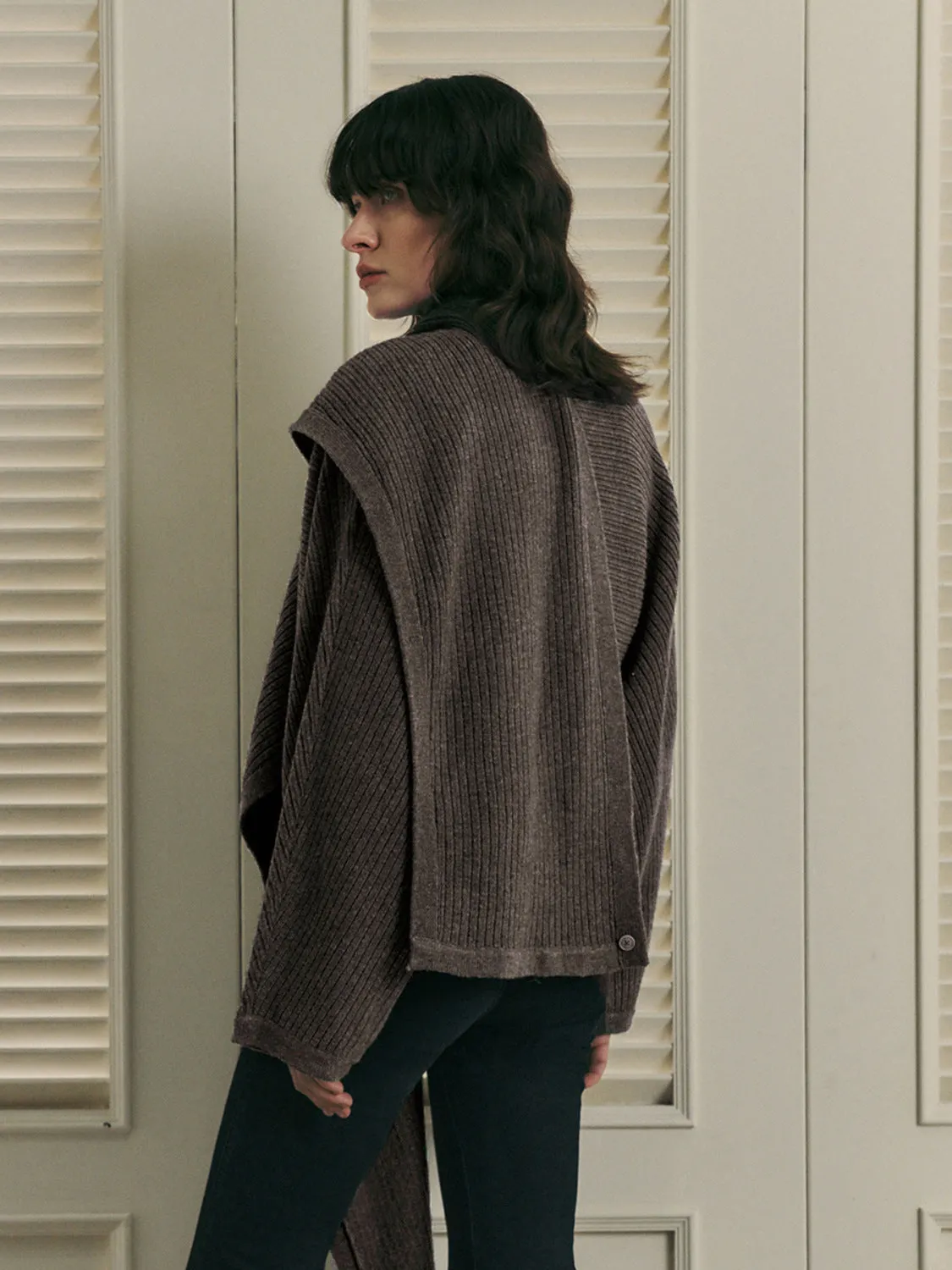 Drop Shoulder Sleeve V-Neck Knitted Cardigans sold by Urban Revivo product image thumbnail 2