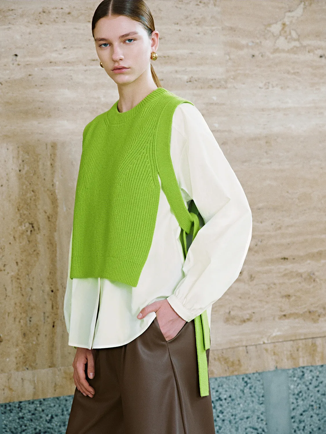 Sleeveless Crew Neck Knitted T-Shirts sold by Urban Revivo product image thumbnail 2