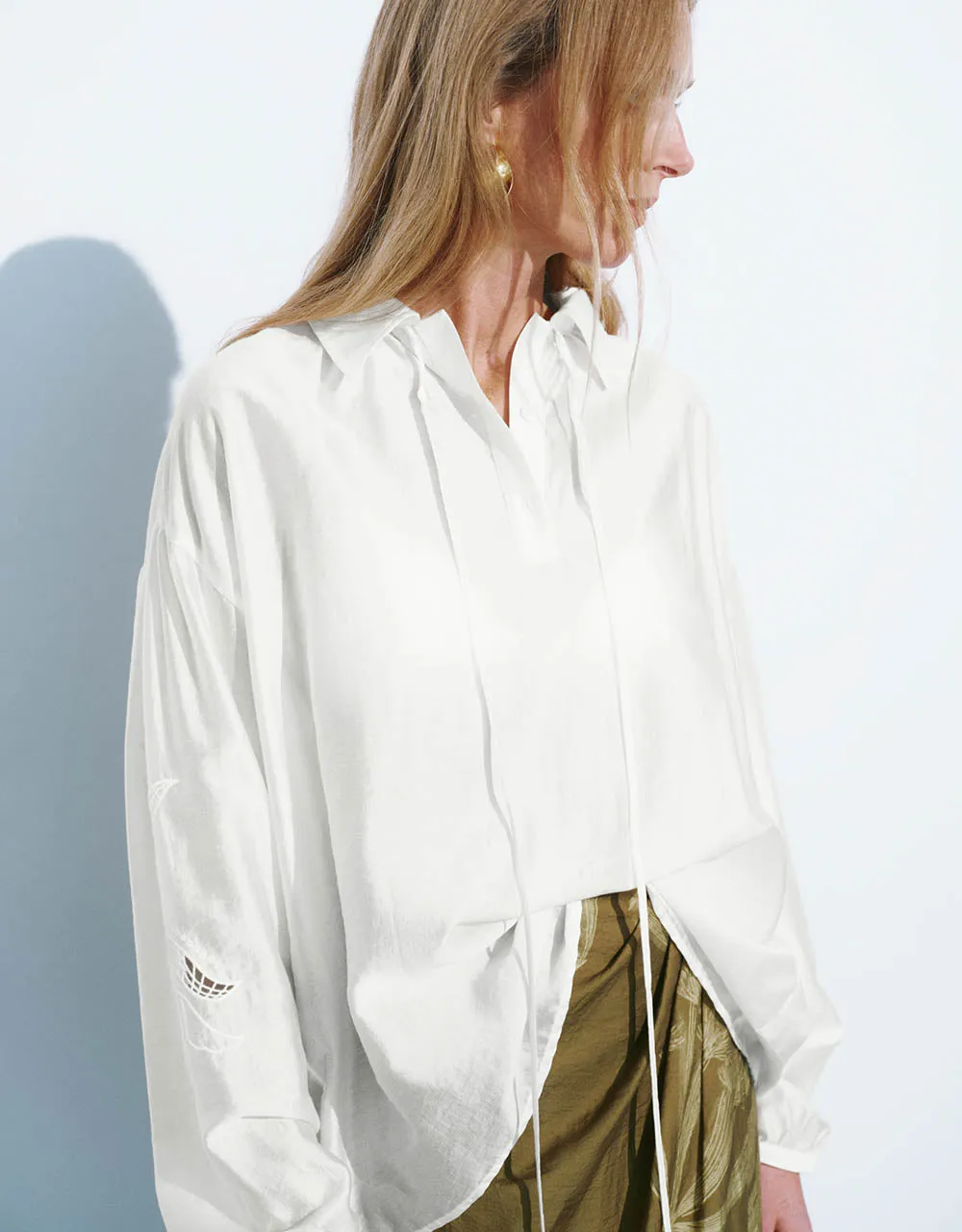 Straight Lapel Overhead Shirt sold by Urban Revivo product image thumbnail 2