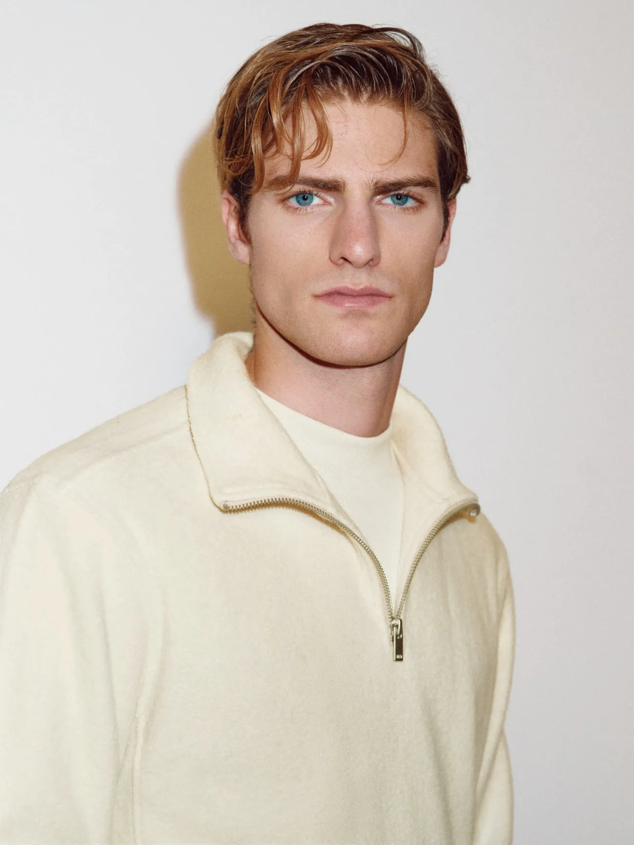 Zip Half Placket Sweatshirts sold by Urban Revivo product image thumbnail 4