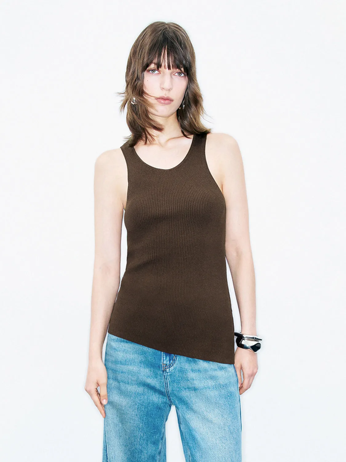 Sleeveless Knitted T-Shirts sold by Urban Revivo product image thumbnail 3