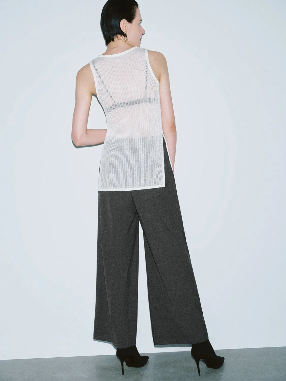 Sleeveless Skinny Knitted T-Shirts sold by Urban Revivo product image thumbnail 3