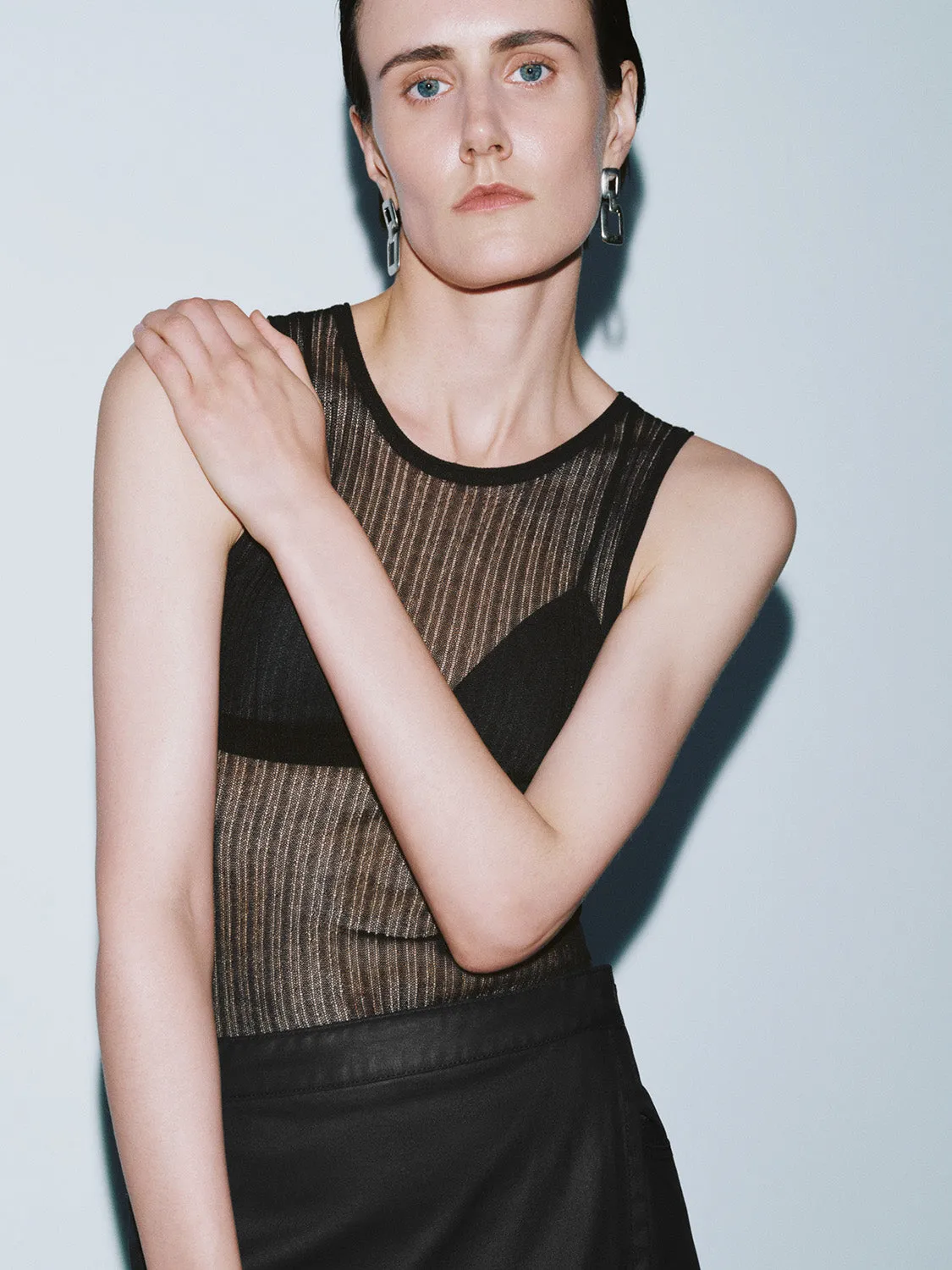 Sleeveless Skinny Knitted T-Shirts sold by Urban Revivo product image thumbnail 5