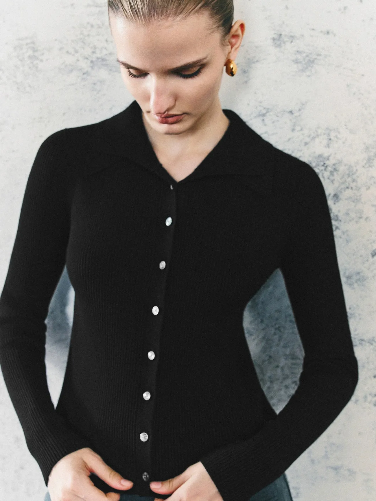 Skinny Cropped Knitted Cardigans sold by Urban Revivo product image thumbnail 4