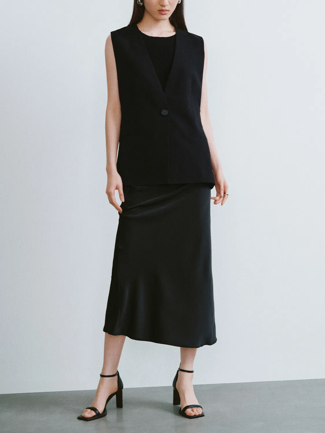 Sleeveless Glamor Vests sold by Urban Revivo product image thumbnail 4