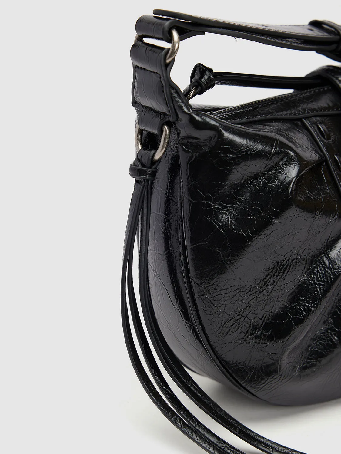 Leather Stripe Decor Shoulder Bags sold by Urban Revivo product image thumbnail 4