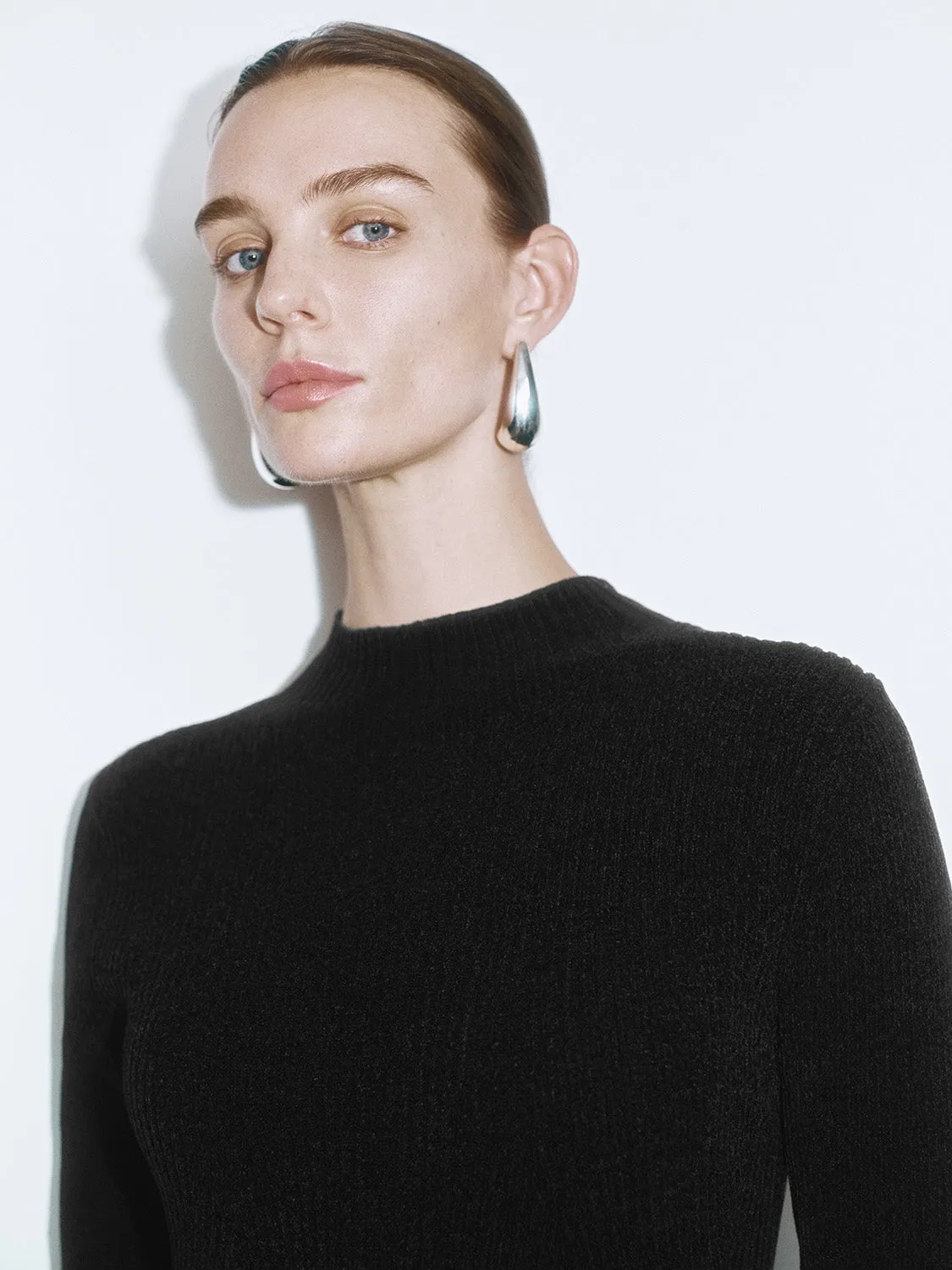 Long Sleeve Knitted Dresses sold by Urban Revivo product image thumbnail 5