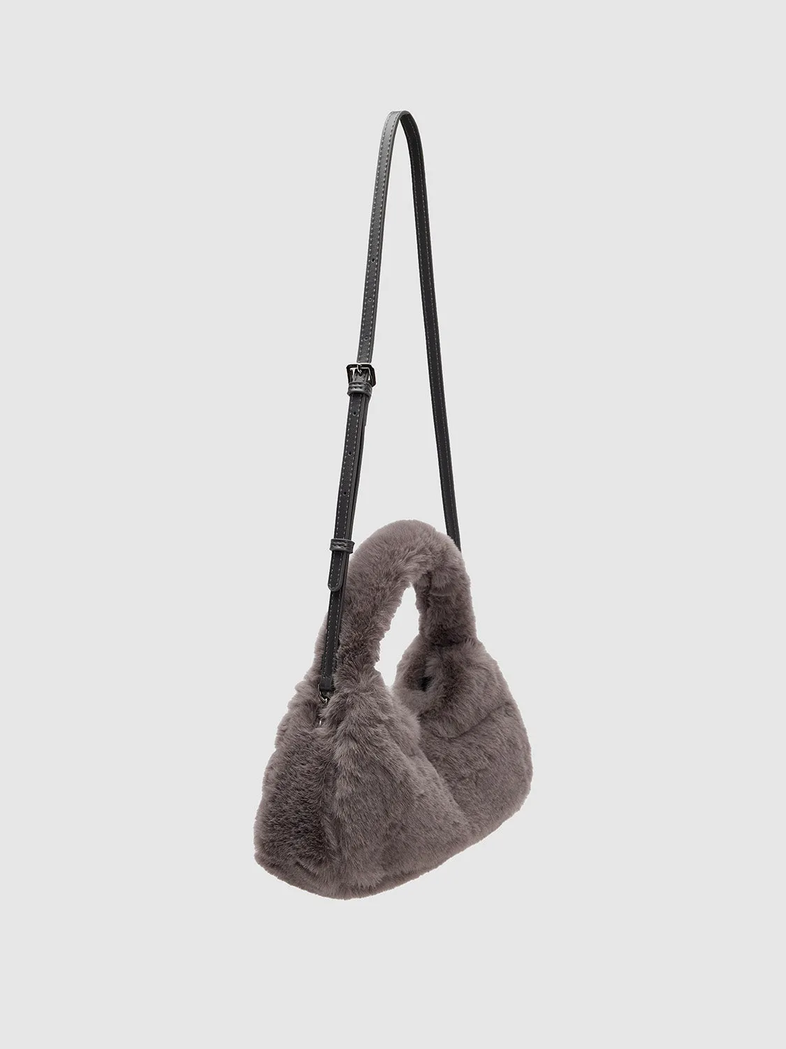 Fluffy Shoulder Bags sold by Urban Revivo product image thumbnail 2