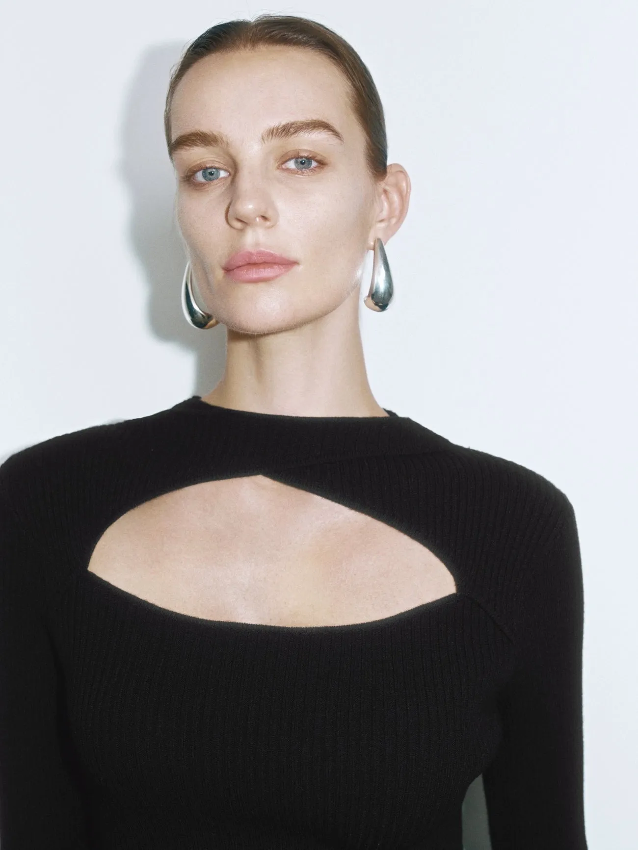 Cut Out Front Knitted T-Shirts sold by Urban Revivo product image thumbnail 4