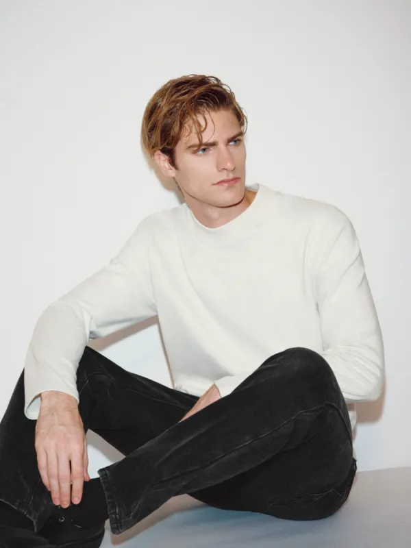 Crew Neck T-Shirts sold by Urban Revivo