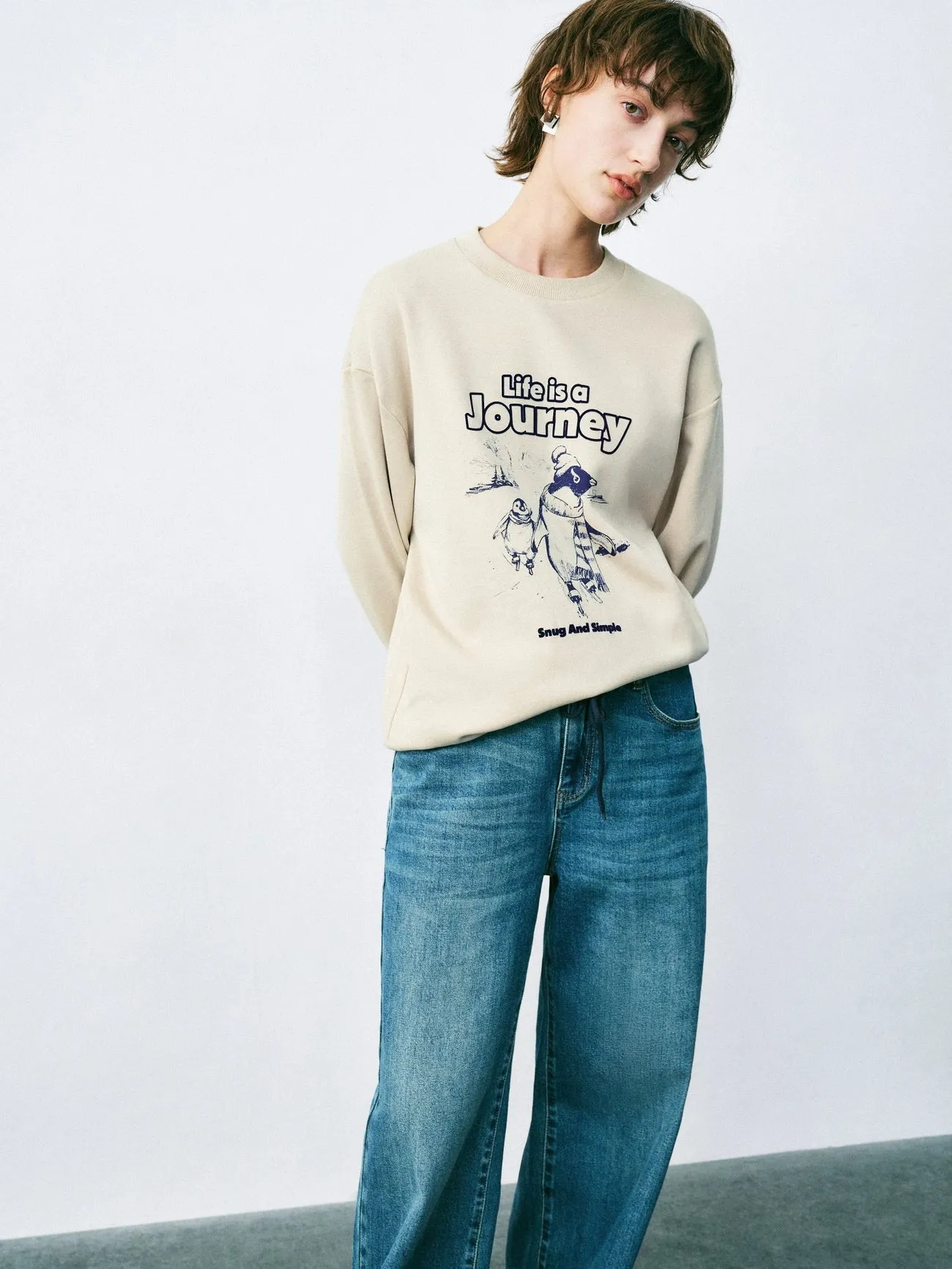 Crew Neck Loose Sweatshirts sold by Urban Revivo product image thumbnail 2